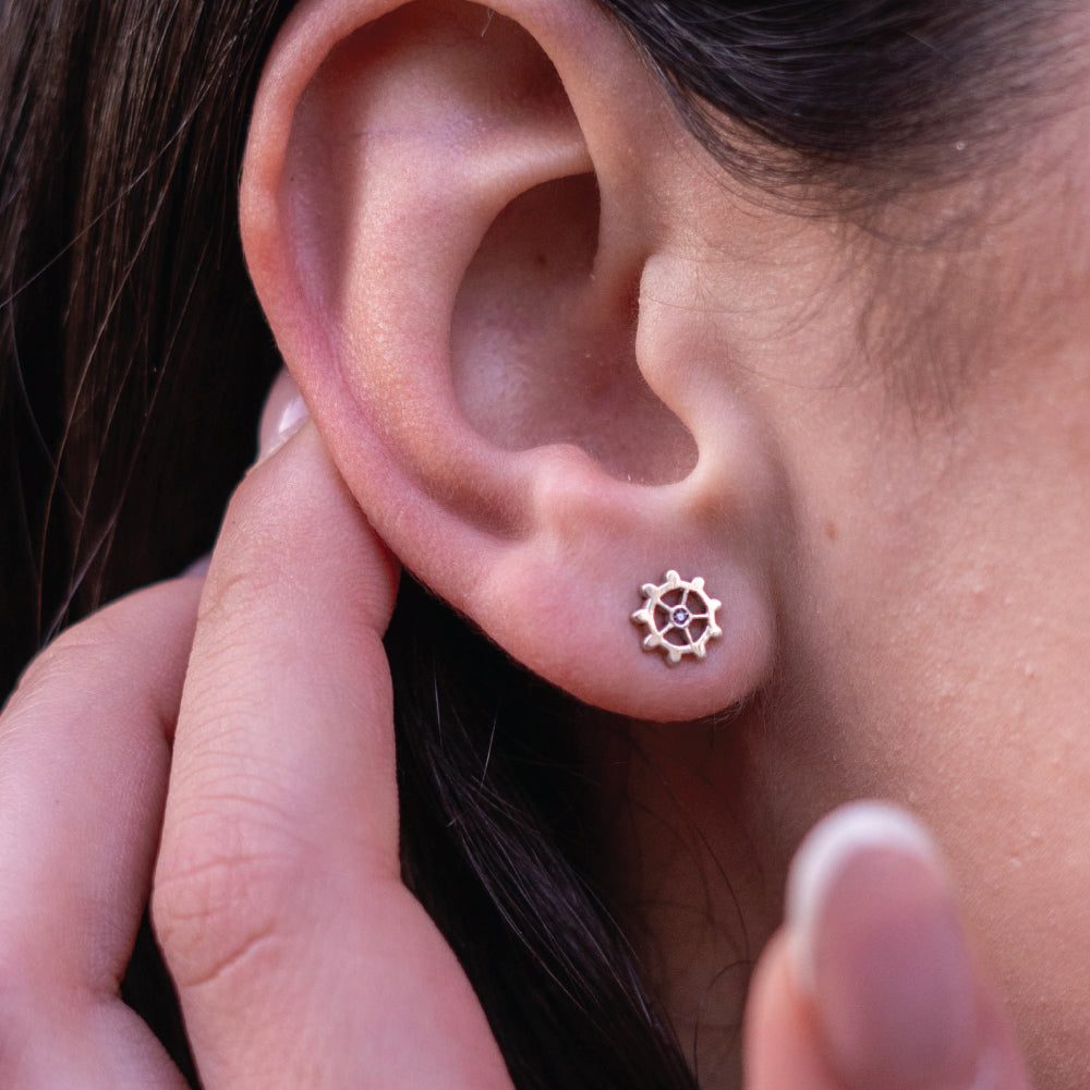 Orecchino “Mini Gear” con Ametista