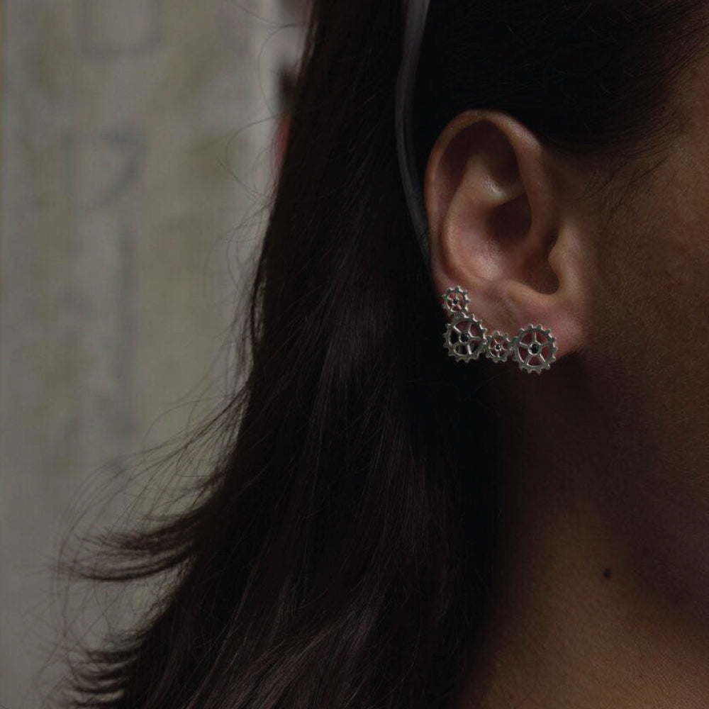 Orecchino “Gear Modulare” con Onice